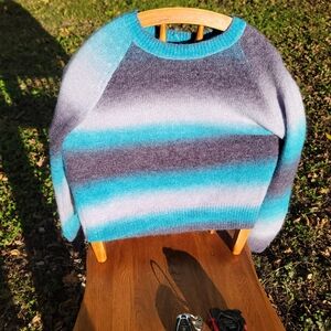 Cropped Sweater size medium